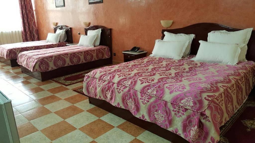 Hotel Les Ambassadeurs Маракеш Екстериор снимка